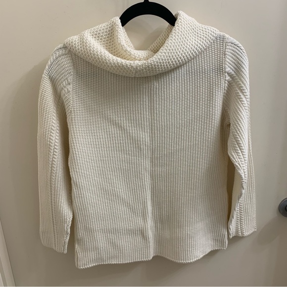 NWT White Knit Cowl Neck Sweater - Picture 4 of 4